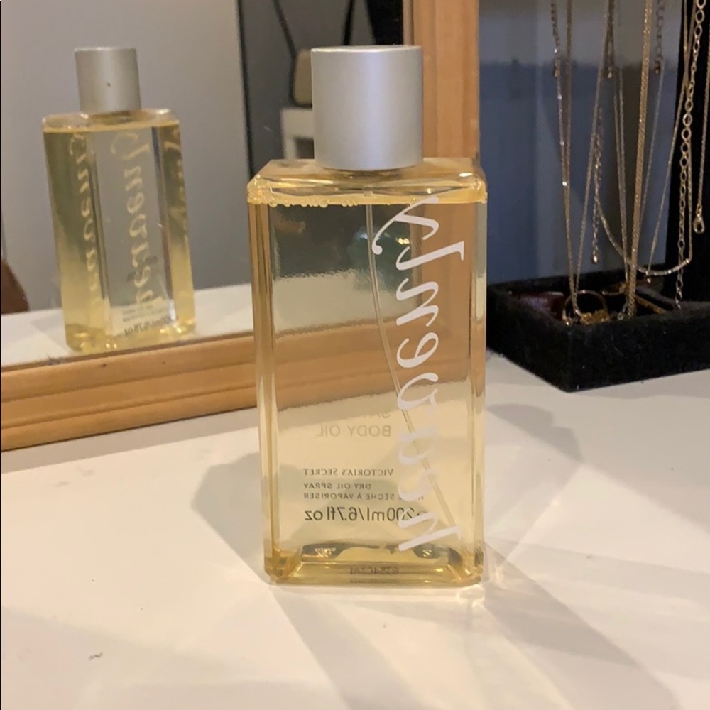 Victoria Secret Satin Body Oil Heavenly